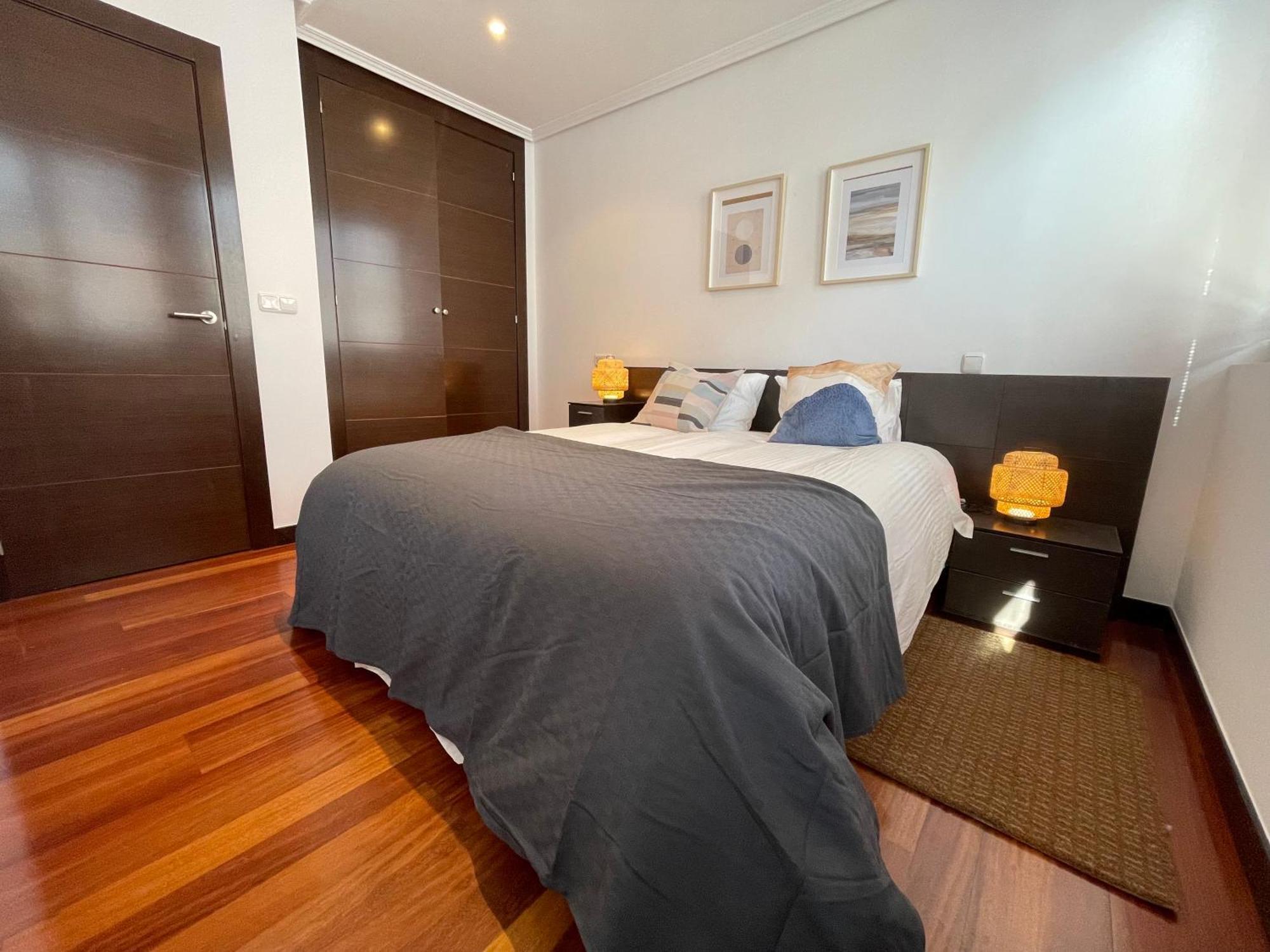 Atuaire Home Vivienda A Luminosa Parking Incluido En Plena Calle Comercial Burgo 外观 照片