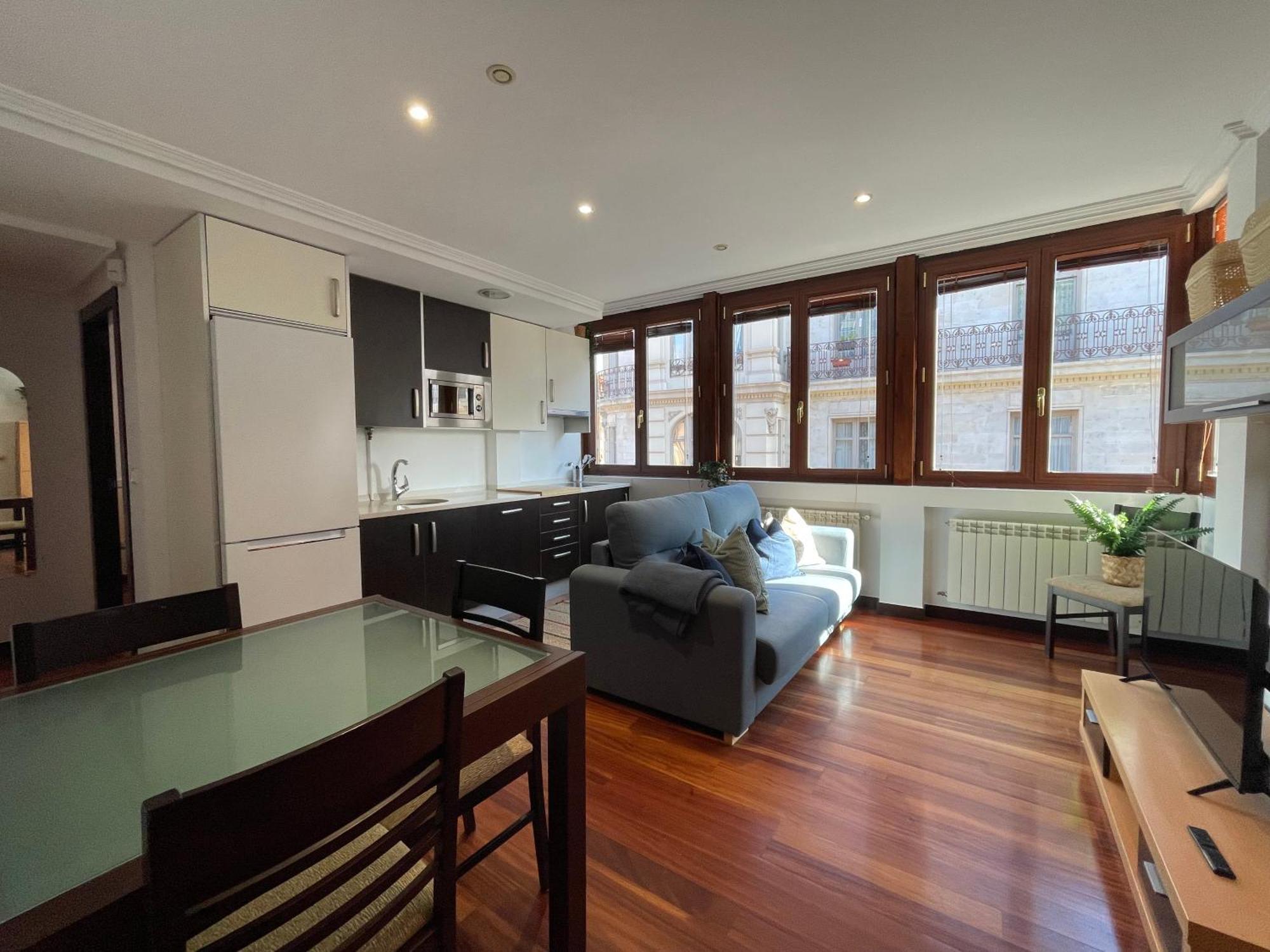 Atuaire Home Vivienda A Luminosa Parking Incluido En Plena Calle Comercial Burgo 外观 照片